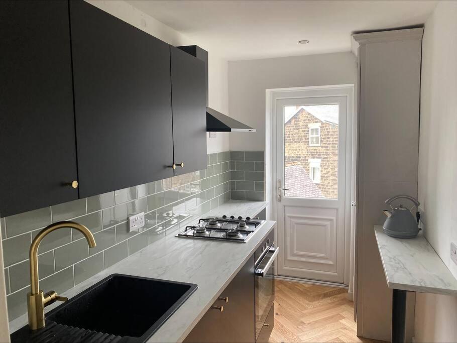 Dragon Parade Apartment Harrogate Ngoại thất bức ảnh
