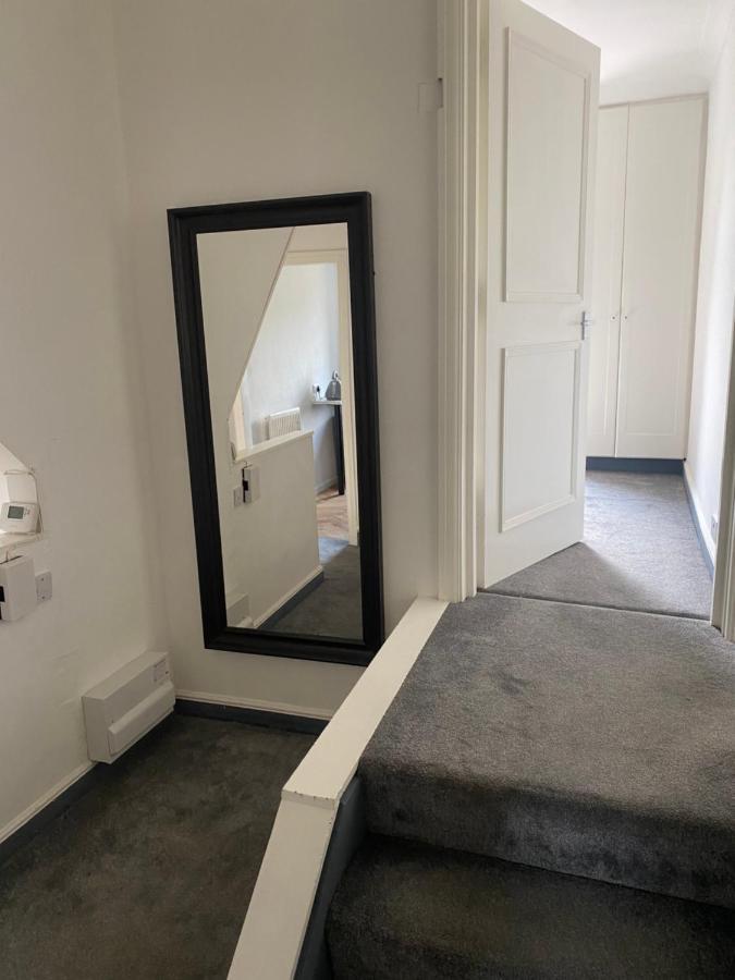 Dragon Parade Apartment Harrogate Ngoại thất bức ảnh